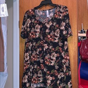 Lularoe Perfect T